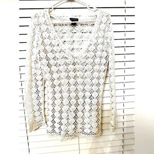 Eddlie Bauer sweater in white size large